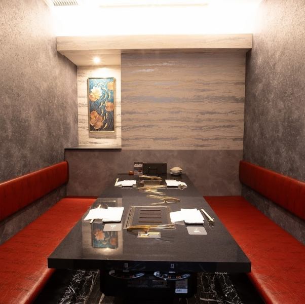 There are a variety of seating types, including a VIP room with 6 seats per room and table seats that can accommodate up to 10 people.You can use it according to the usage scene and purpose.Every seat is a comfortable space where you can enjoy the carefully prepared meat.[Nishiki/Sakae/Private room/High-class Yakiniku/Entertainment/Banquet/Birthday/Anniversary/Date/Celebration/Yakiniku/Wine]
