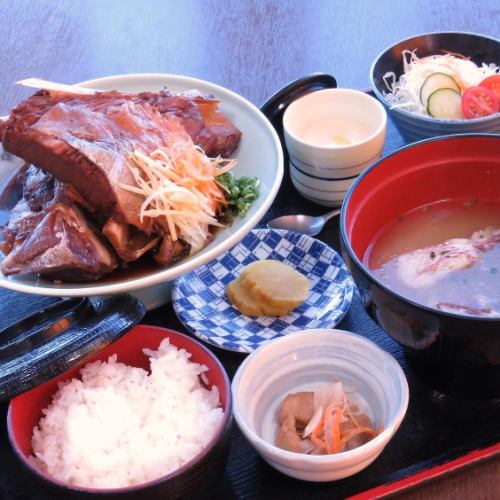 Specialty !! Tuna stewed set meal and tuna centerpiece set meal ★