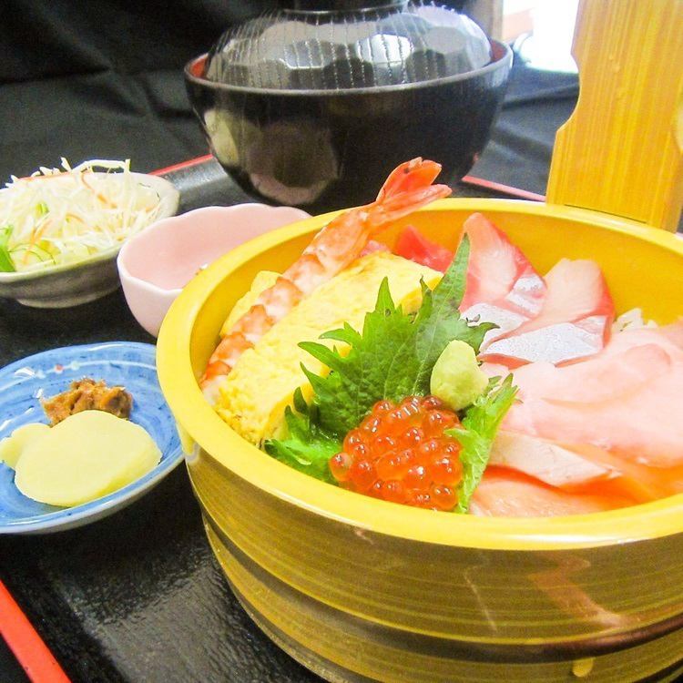 For girls who like fish such as seafood bowls and grilled tuna with sickle ☆ There is also a direct sales office