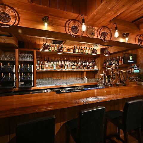 デートにぴったりなおしゃれなカウンターをご用意しております！