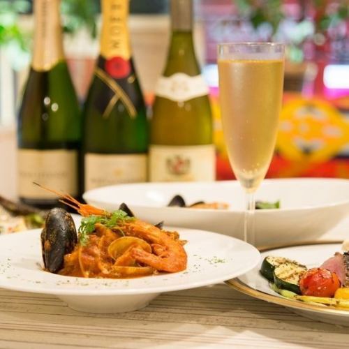 【豊富なコースメニュー】全6品～9品たっぷりな魚介を使用した豪華一品と飲み放題2H付4400円～7500円 