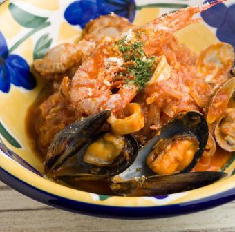 魚介たっぷりのペスカトーレ