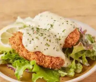 Fried oysters with horseradish tartar sauce