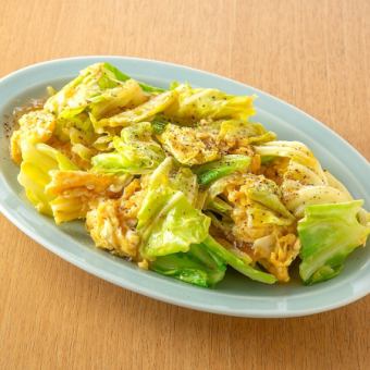 ニンニク香る キャベツと卵の中華炒め