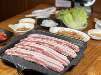 All-you-can-eat samgyeopsal (2500 yen tax included)