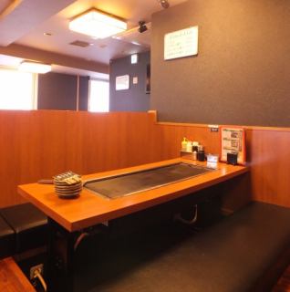 【6名様用掘りごたつ席】ご家族・ご友人とのお食事でごゆっくりお寛ぎ頂けます