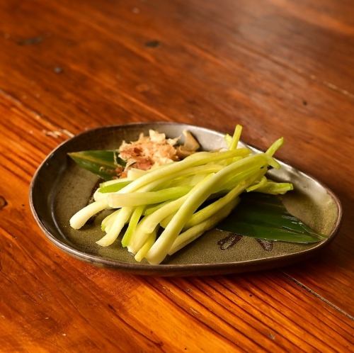 島らっきょう塩漬け