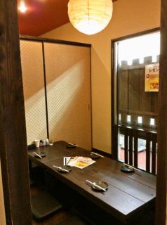 風情のある個室で、周りを気にせずまったりどうぞ。個室は3名～24名様まで対応が可能です。