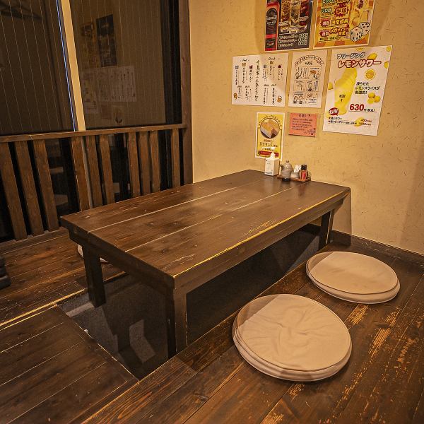 【人気の個室は3名様~ご利用いただけます!】風情のある掘りごたつ個室でゆったりお過ごし下さい!人数に合わせて対応可能です。店内は木の温もりを感じる落ち着いた空間で、アクセスも良く、仕事帰りや休日の食事におすすめです。お客様にゆっくり過ごしていただけるよう、心地よい雰囲気づくりを大切にしています◎