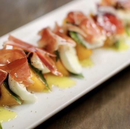 生ハムと柿,ブッフォラのカプレーゼ仕立て