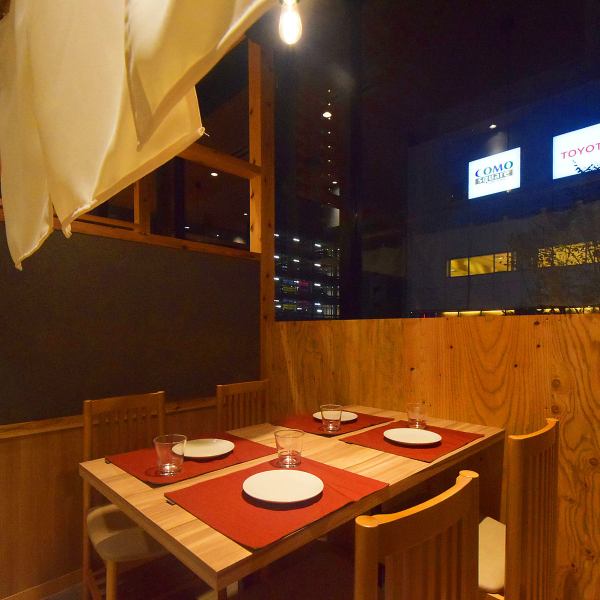 《豊田市駅×駅チカ好立地》豊田市駅東口から徒歩1分と集合・解散もラクラク♪店内はあらゆるシーンでお使い頂きやすい落ち着いた雰囲気となっております!昼宴会・お昼からのママ会・女子会もご予約承ります☆お子様連れのお客様も大歓迎!お席等ご予約に関するご相談もお待ちしております♪