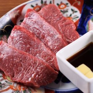 赤身の女王をガリバタで！黒毛和牛 上ヒレ