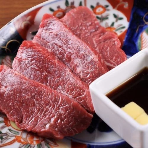 赤身の女王をガリバタで！黒毛和牛 上ヒレ