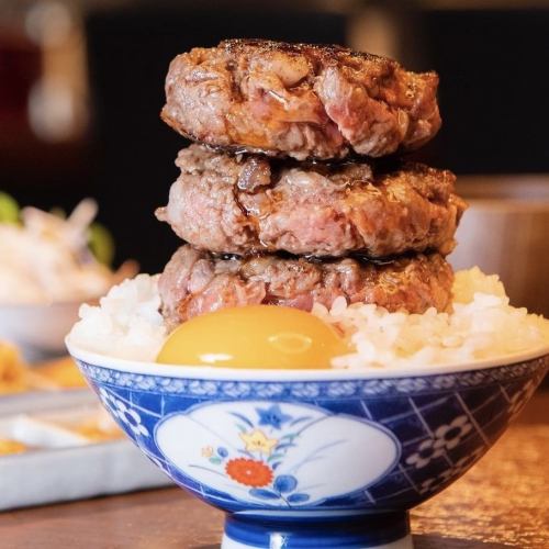 【ランチ限定】炭火で食べる国産牛100％の粗挽き赤身ハンバーグ