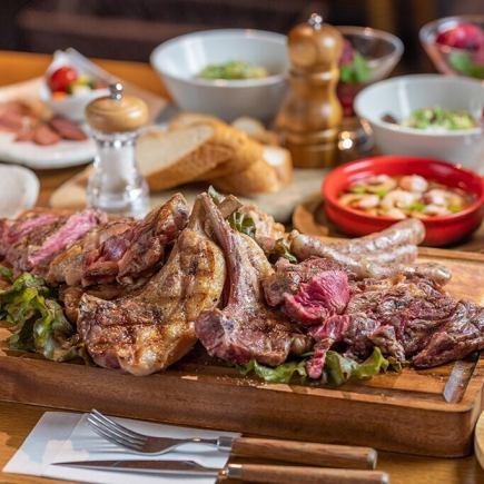 【3H 음방부】자랑의 숙성 육탄 불구이 2종 모듬×인기의 자가제 로스트 비프 함전 8품 6150엔⇒5000엔