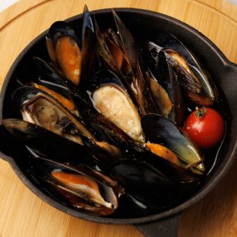 ムール貝アヒージョ