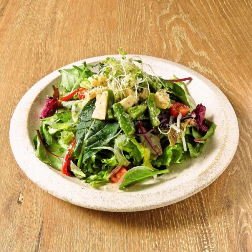 Bamboo shoot and asparagus aglio e olio salad