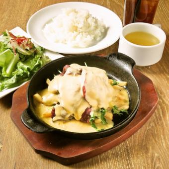 【ランチ】牛ハラミ肉のフィリーズチーズステーキコース<全8品>3000円（税込）