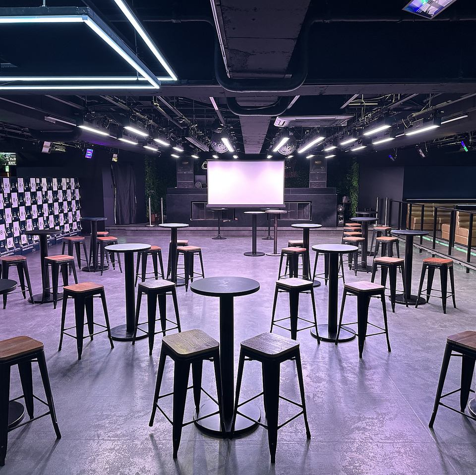 7F250名様立食、収容可能！