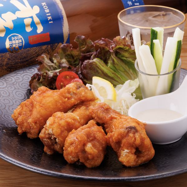 【やみつき注意！スパイシー手羽唐！バファローウイング！！(税別)590円】