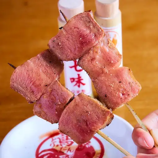 ●親鳥●不動の人気メニュー!霜降り厚切り牛タン串付【9品5000円】2.5時間飲み放題付