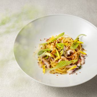 【Menu Ciel blue】瀬戸内海の食材魅力を引き出す 全5皿のコース 6050円(税込)