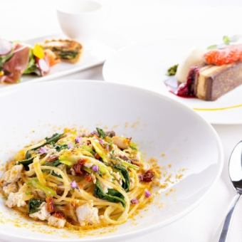 【平日限定パスタランチ】前菜4種盛り・本日のパスタ・デザートなど〈全4品〉1980円(税込)