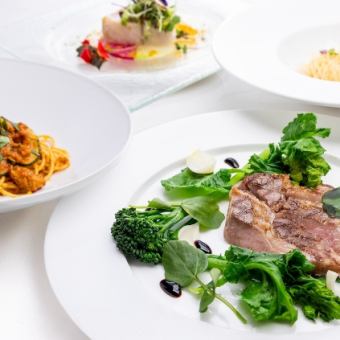 【スペシャルランチコース】前菜にパスタ・魚料理&肉料理・デザートなど〈全7品〉5280円(税込)