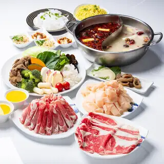 【注重美容人士推薦】包含魚翅、優質國產牛肉和大量蔬菜的套餐:6500日圓(含稅)