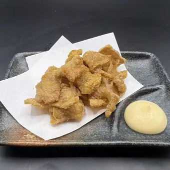 닭 가죽 튀김 카레 맛