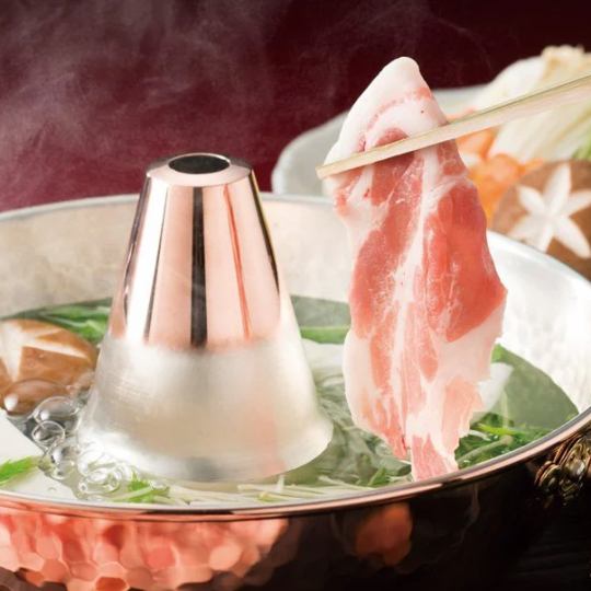 [All-you-can-eat black pork shabu-shabu] Relaxing 3 hours of all-you-can-drink included!! 5,500 yen ⇒ 4,500 yen ♪