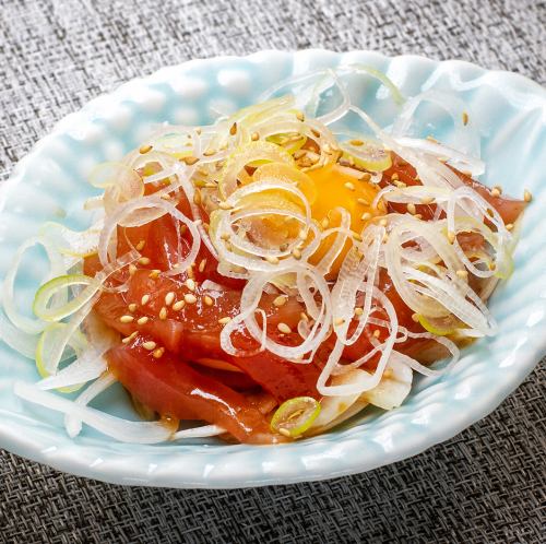 鮪ユッケ