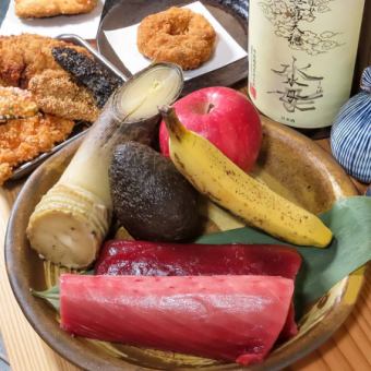 当店の名物料理含む怒涛の12品！コース