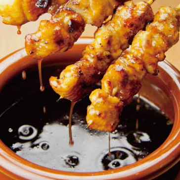 Enjoy all-you-can-eat yakitori and pots!
