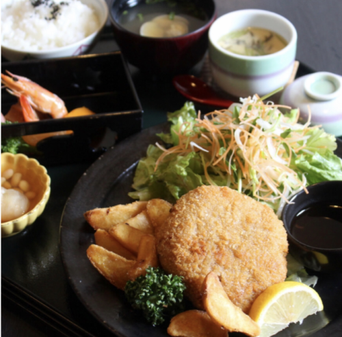 メンチカツ御膳-menchikatsu-