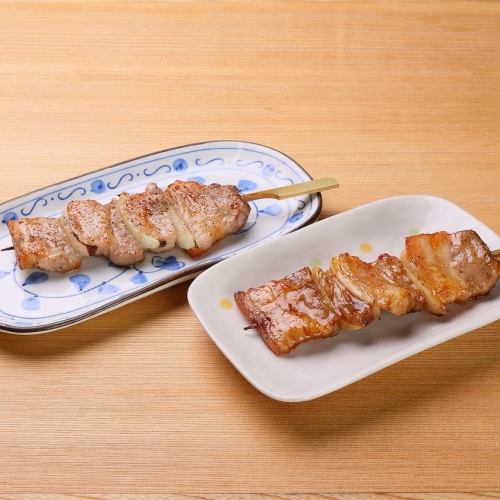 Delicious Pork Skewer (Salt/Sauce) 1 skewer