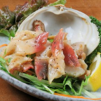 Hidaka-produced surf clams grilled in butter