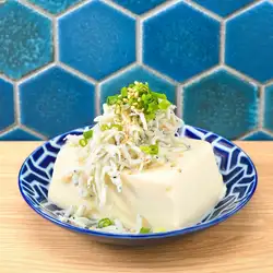 Boiled whitebait tofu