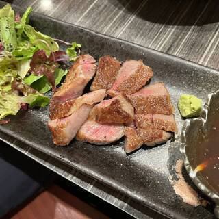 黒毛和牛のステーキ