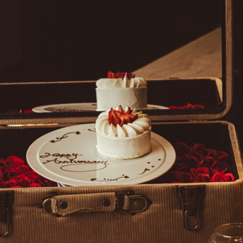 Enjoy a special time with our anniversary course!