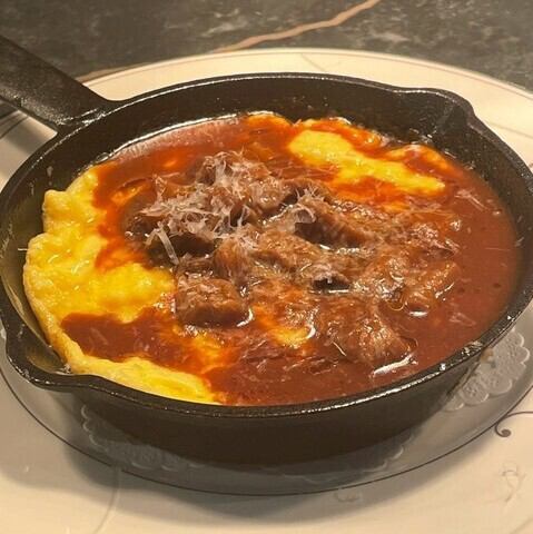 トリュフとポルチーニのオープンオムレツ　グラナパダーノ