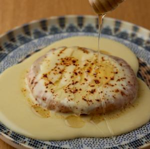 四種乳酪,由純蜂蜜和四種乳酪製成