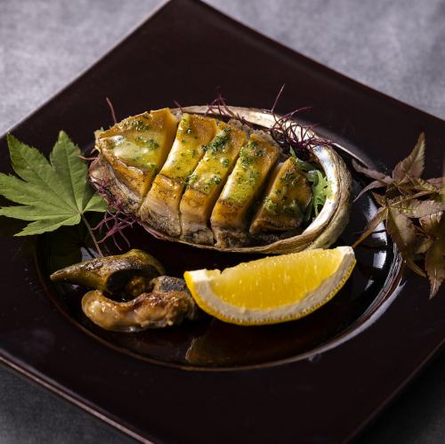 本日の魚介・鮑・伊勢海老などもお楽しみいただけます。