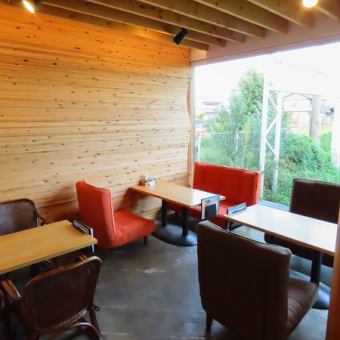 【テーブル：4名×5】