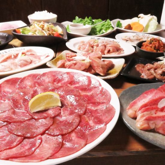 Open every day until late at night | It's a popular yakiniku izakaya that's close to the station and easy to stop by.