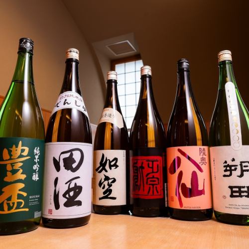 We offer everything from local Aomori sake to branded sake from around the country.