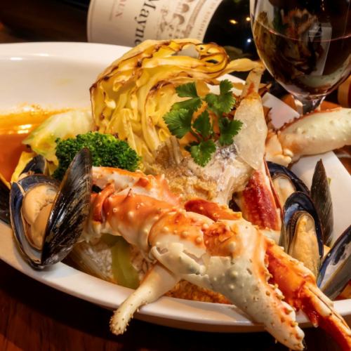 ●タラバガニと海鮮五種のブイヤベース