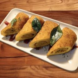 ロールス【チキン/チーズ】(2pcs)