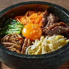 【極上のタレ】石焼ビビンバ◆大満足の食べ応えと香ばしさを満喫