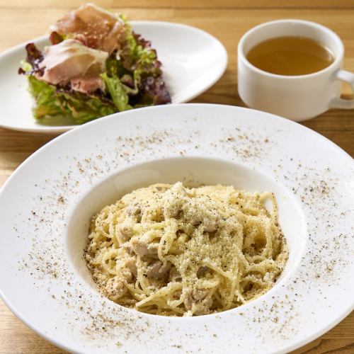 【Bランチ】本日のパスタ（クリームソースパスタ又はペペロンチーノ）